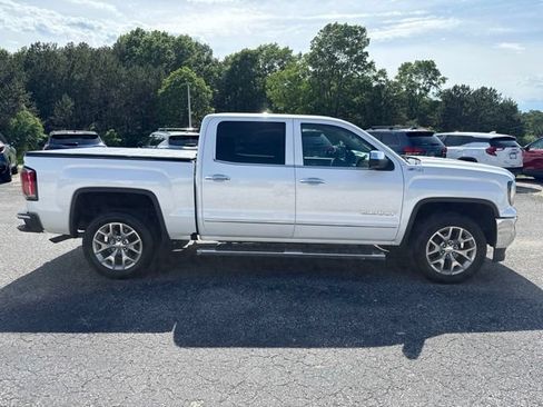 Used 2018 GMC Sierra 1500 SLT w/ SLT Premium Package AWD/4WD image 4