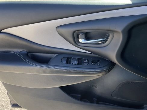 Used 2023 Nissan Murano SV image 20