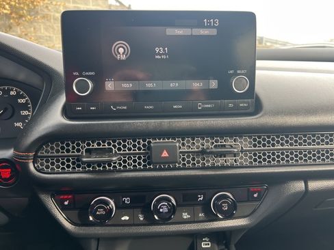 Used 2025 Honda HR-V Sport image 5