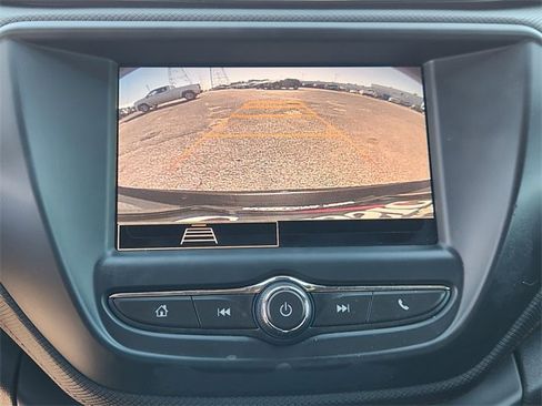 Used 2023 Chevrolet TrailBlazer RS image 17