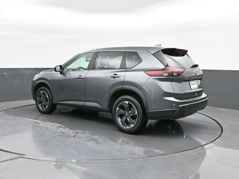 Used 2025 Nissan Rogue SV FWD image 5