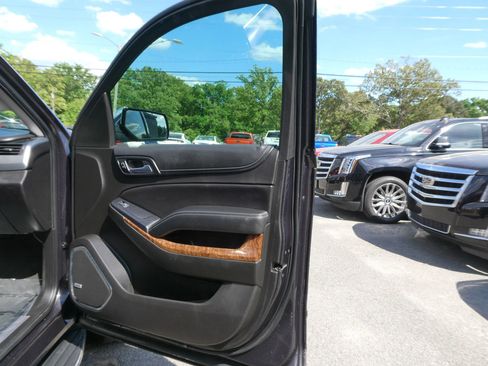 Used 2017 Chevrolet Tahoe Premier AWD/4WD image 26