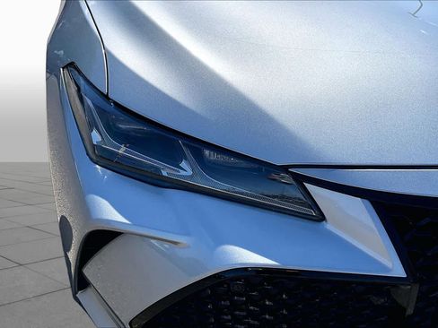 Used 2019 Toyota Avalon Touring w/ Advanced Safety Package FWD image 27