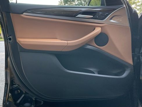 Used 2023 BMW X4 xDrive30i w/ Convenience Package image 14