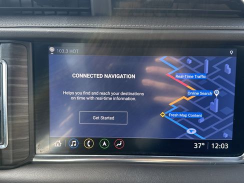 Used 2021 GMC Yukon Denali w/ Denali Premium Package image 26