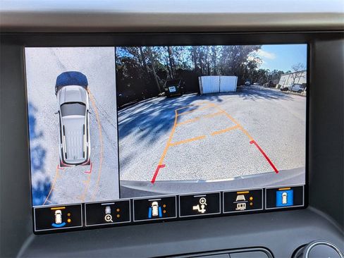 Used 2022 GMC Acadia Denali w/ Denali Technology Package image 22