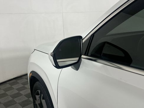 Used 2023 Hyundai Palisade SEL w/ Premium Package image 16