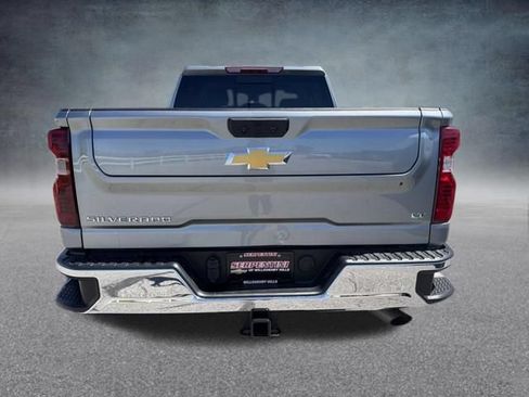 Used 2024 Chevrolet Silverado 2500 LT w/ Convenience Package AWD/4WD image 9