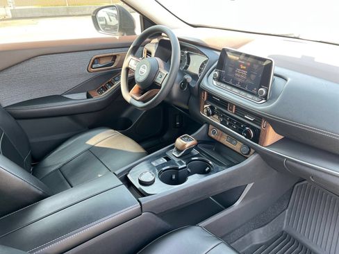 Used 2021 Nissan Rogue S AWD/4WD image 33