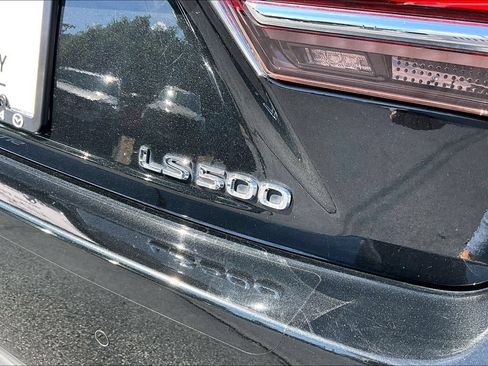Used 2018 Lexus LS 500 w/ Luxury Package RWD image 8