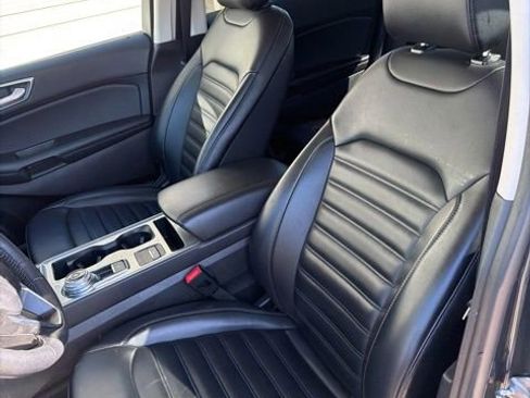 Certified 2024 Ford Edge SEL w/ Convenience Package image 7