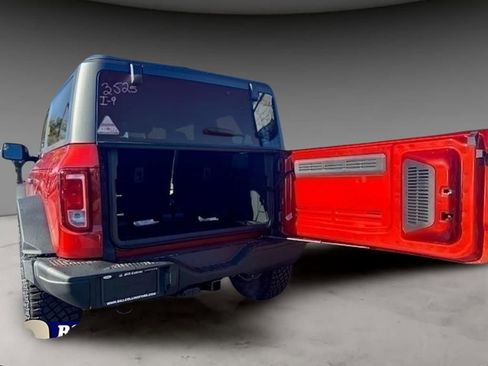 New 2024 Ford Bronco Black Diamond image 7