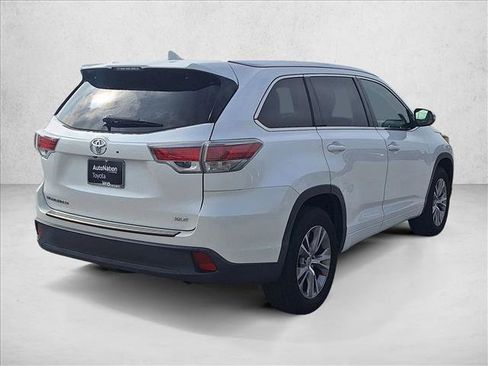 Used 2015 Toyota Highlander XLE FWD image 5