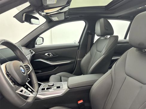 Used 2025 BMW 330i xDrive Sedan w/ M Sport Package image 24