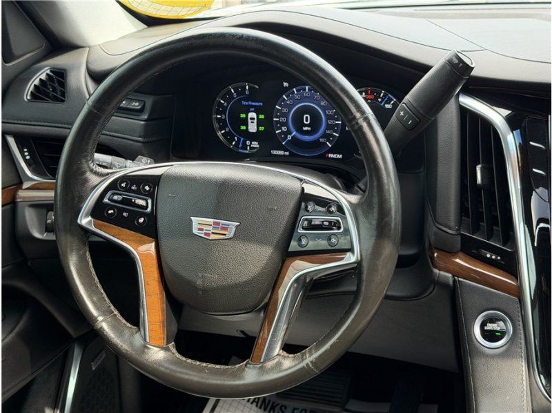 Used 2016 Cadillac Escalade ESV Luxury AWD/4WD image 43