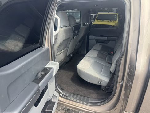 Used 2023 Ford F150 XLT AWD/4WD image 7