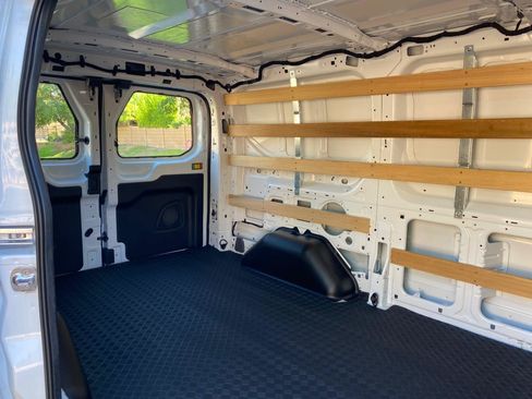Used 2025 Ford Transit 250 Low Roof w/ Exterior Upgrade Package RWD image 28