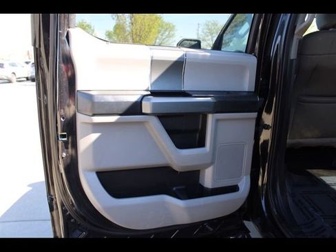 Used 2015 Ford F150 XLT w/ Equipment Group 301A Mid AWD/4WD image 23