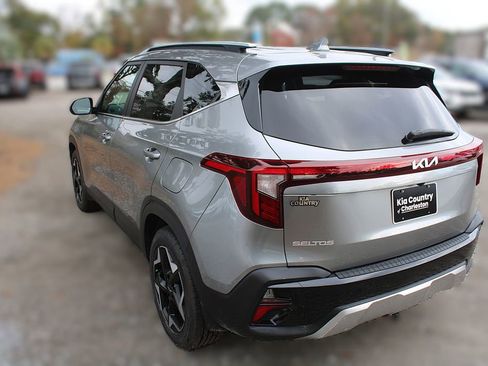 Certified 2024 Kia Seltos EX image 12