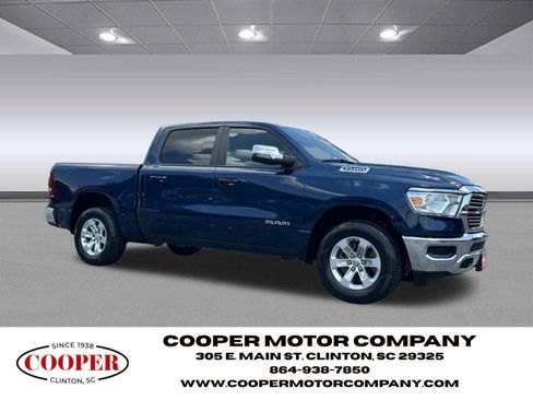 Used 2024 RAM 1500 Laramie AWD/4WD image 7