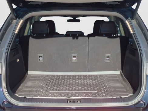 Used 2022 Lincoln Nautilus Reserve image 13