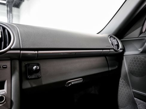 Used 2006 Porsche Cayman S RWD image 15
