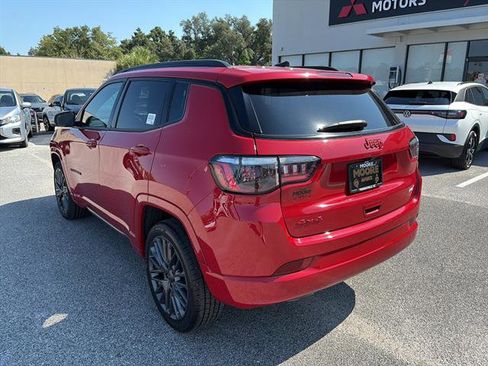 Used 2023 Jeep Compass Limited AWD/4WD image 4