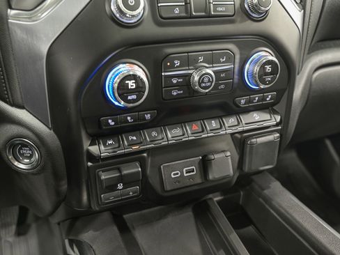 Used 2019 GMC Sierra 1500 SLT w/ SLT Premium Plus Package image 24