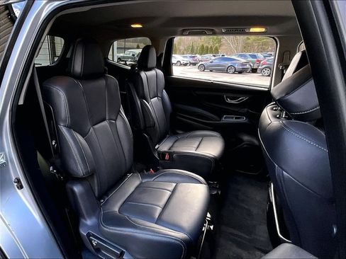 Used 2023 Subaru Ascent Limited image 16