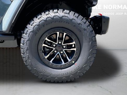 New 2026 Jeep Wrangler Unlimited Rubicon AWD/4WD image 32