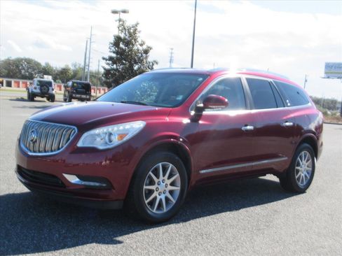 Used 2017 Buick Enclave Leather image 3