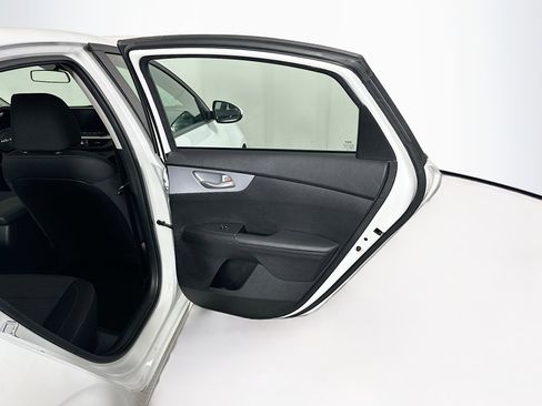 Used 2024 Kia Forte LXS image 27