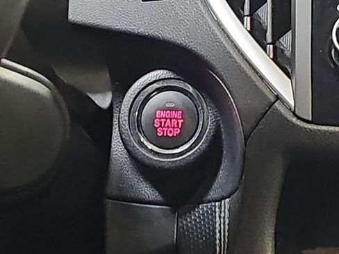 Used 2022 Subaru Forester Premium w/ Popular Package #3 image 17