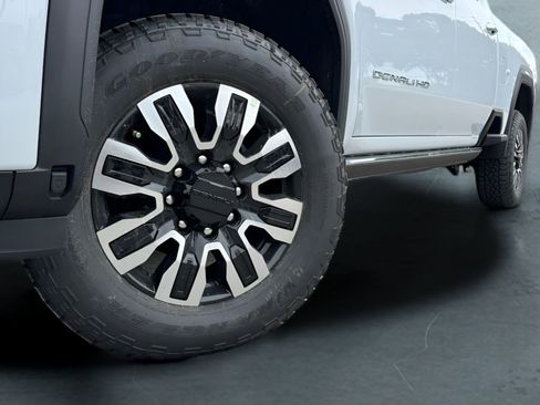 New 2026 GMC Sierra 2500 Denali Ultimate w/ Max Trailering Package AWD/4WD image 2
