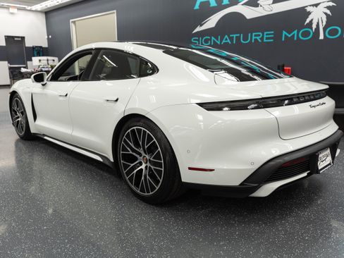 Used 2020 Porsche Taycan Turbo AWD/4WD image 9