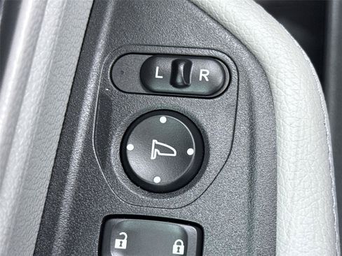 Used 2018 Honda Odyssey EX-L image 16