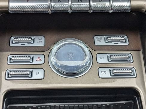 Used 2025 Lincoln Nautilus Black Label AWD/4WD image 23