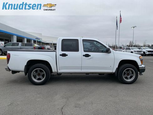 Used 2007 GMC Canyon SLE image 8
