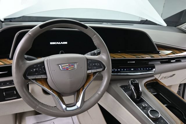 Used 2021 Cadillac Escalade Premium Luxury Platinum AWD/4WD image 30