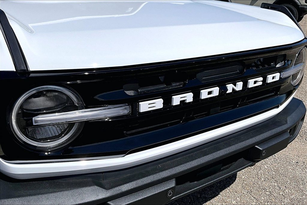 New 2026 Ford Bronco Outer Banks AWD/4WD image 34