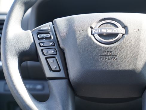 Used 2024 Nissan Frontier SV w/ Technology Package AWD/4WD image 18