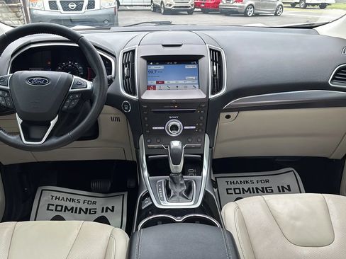 Used 2017 Ford Edge Titanium w/ Equipment Group 301A FWD image 44