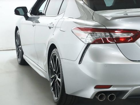 Used 2018 Toyota Camry XSE FWD image 44