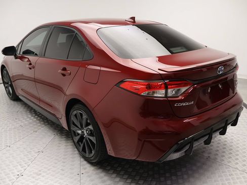 Certified 2025 Toyota Corolla SE FWD image 11