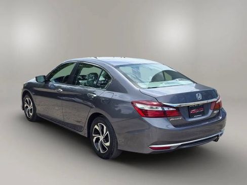 Used 2017 Honda Accord LX image 7