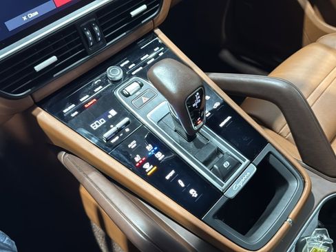 Used 2020 Porsche Cayenne S w/ Premium Package Plus image 15