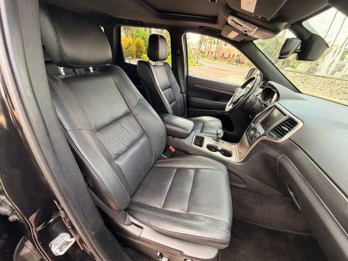 Used 2015 Jeep Grand Cherokee Limited RWD image 12
