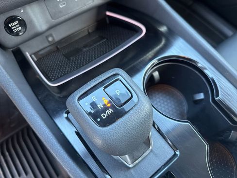 Used 2024 Nissan Rogue SL w/ SL Premium Package image 37