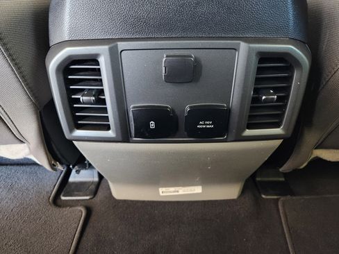 Used 2020 Ford F250 XLT w/ XLT Premium Package image 31