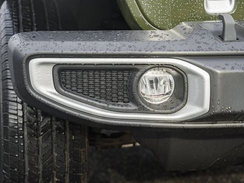 Used 2021 Jeep Wrangler Unlimited Sahara w/ LED Lighting Group image 13